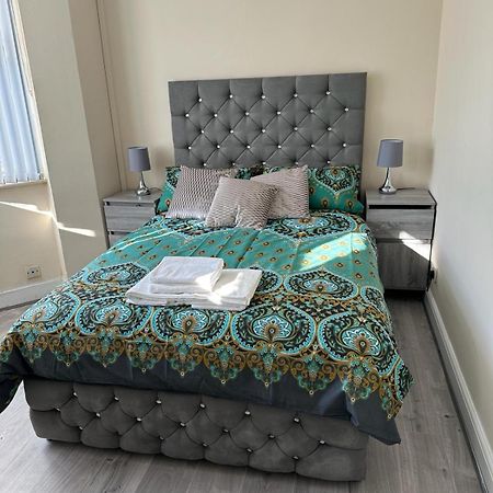 Elsaro Otel Slough Dış mekan fotoğraf