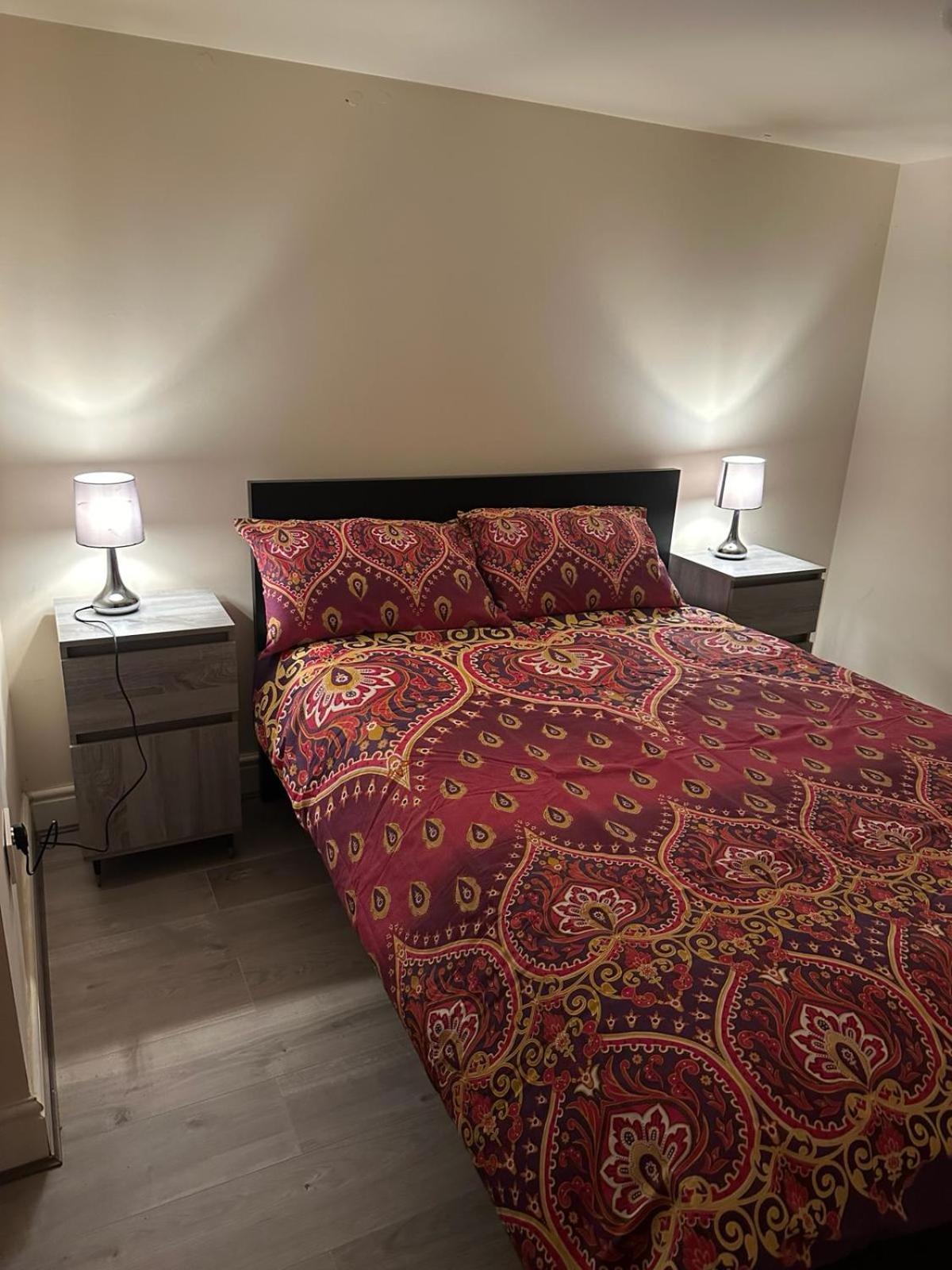 Elsaro Otel Slough Dış mekan fotoğraf